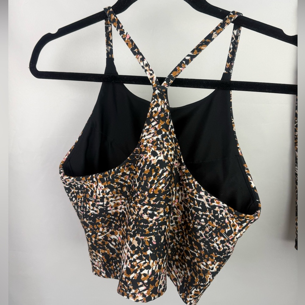 Old Navy Active Set Medium Sports Bra + Biker Shorts Printed Workout Gym - Picture 2 of 15